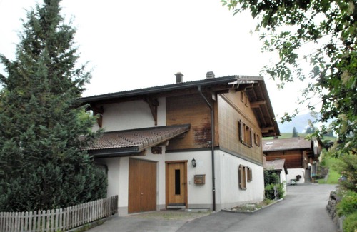 Adelboden Apartment | Beautiful apartment for 8 people with WIFI, balcony and pets allowed