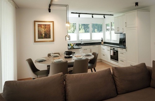 Taesch Apartment | Beautiful apartment for 6 people with WIFI, TV and balcony