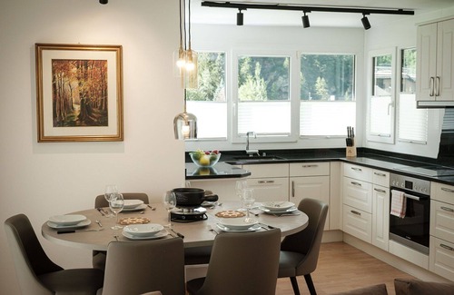 Taesch Apartment | Beautiful apartment for 6 people with WIFI, TV and balcony