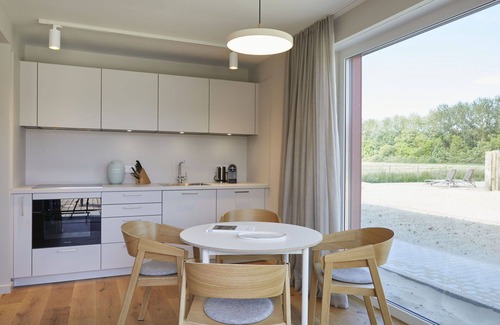Hohen Wieschendorf Apartment | Beautiful apartment for 2 guests with WIFI, TV, terrace, pets allowed, panoramic view and parking