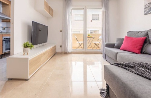 L'Ampolla Apartment | Beautiful apartment for 4 guests with WIFI, pool, A/C, TV, terrace and pets allowed