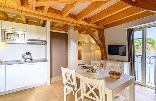 Baden Apartment | Beautiful apartment for 6 people with WIFI, pool, TV and panoramic view