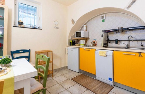 Arnasco Apartment | Beautiful apartment for 4 people with A/C, WIFI, TV, terrace and parking