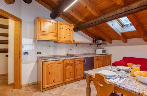 Mazzin Apartment | Beautiful apartment for 2 people with WIFI, TV, patio and parking