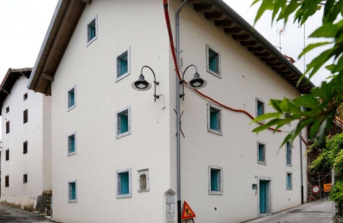 Raveo Apartment | Beautiful apartment for 2 guests with WIFI, TV, patio and pets allowed