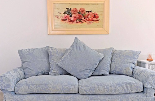 Eastbourne Apartment | Beautiful apartment with wonderful outside space and coastal views