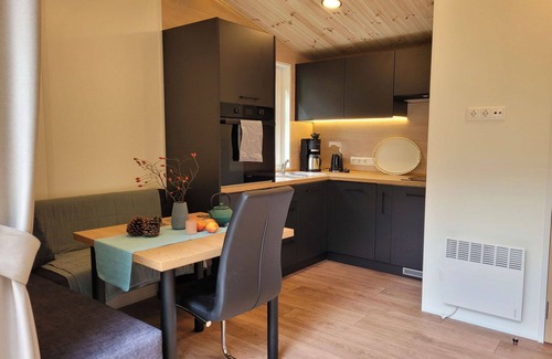 Wemding House | Beautiful apartment in villa for 4 guests with WIFI, TV and terrace