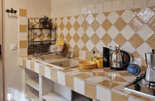 Sigonce Villa | Beautiful apartment in villa for 2 people with pool, WIFI, patio, pets allowed and panoramic view