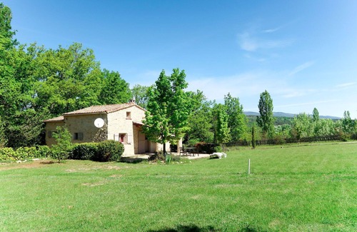 Sigonce Villa | Beautiful apartment in villa for 2 people with pool, WIFI, patio, pets allowed and panoramic view
