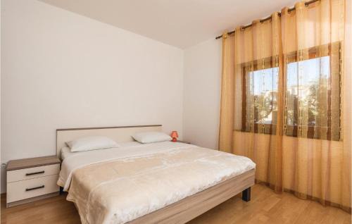 Povljana Apartment | Beautiful Apartment In Povljana