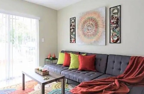 Allapattah Apartment | Beautiful apartment in the heart of Wynwood!