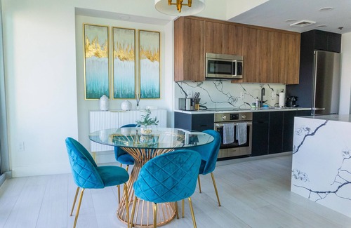 Brickell Condo | Beautiful apartment in the heart of Brickell.