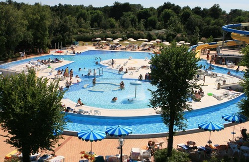 Grado House | Beautiful apartment in villa for 7 guests with A/C, pool, WIFI, terrace and parking