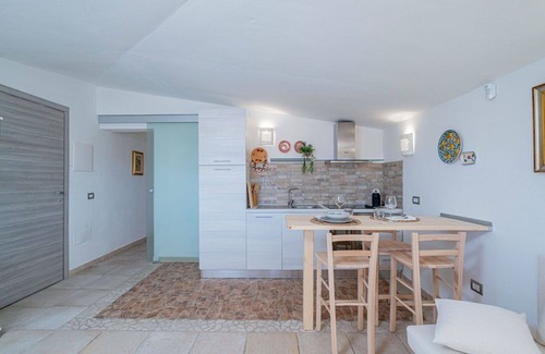 Eden Beach Villa | Beautiful apartment in villa for 3 people with WIFI, A/C, pool, TV and patio