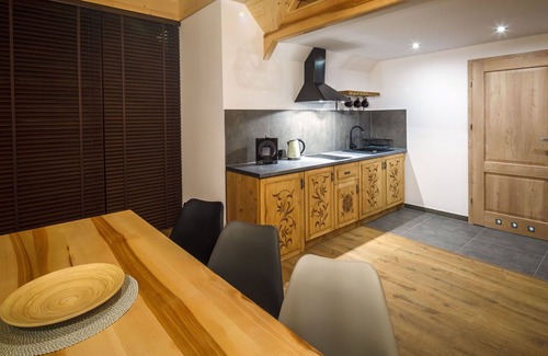 Zakopane House | Beautiful apartment in villa for 6 people with WIFI, TV, terrace and pets allowed