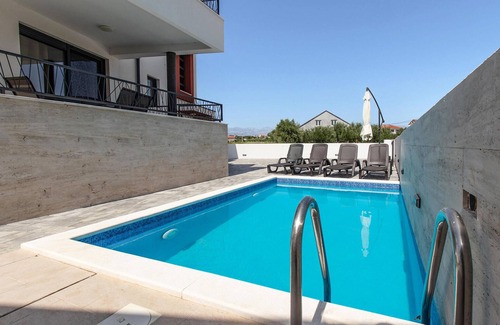 Vrsi Apartment | Beautiful apartment in Vrsi with WiFi