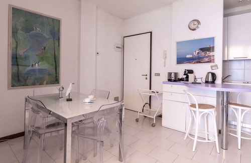 Ospedaletti Apartment | Beautiful apartment for 4 people with pool, A/C, WIFI, terrace and pets allowed
