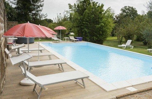 Corchiano Apartment | Beautiful apartment for 8 guests with WIFI, pool, TV, patio and pets allowed
