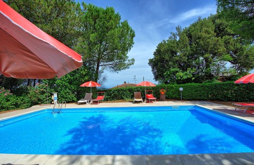 Montaione Apartment | Beautiful apartment with pool, WIFI, veranda, panoramic view and parking, close to San Gimignano