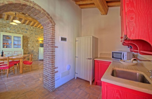 Poggibonsi Apartment | Beautiful apartment for 4 guests with WIFI, A/C, pool and TV, close to San Gimignano