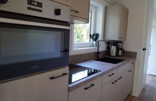 Vleteren House | Beautiful apartment in villa for 6 guests with WIFI, TV and terrace