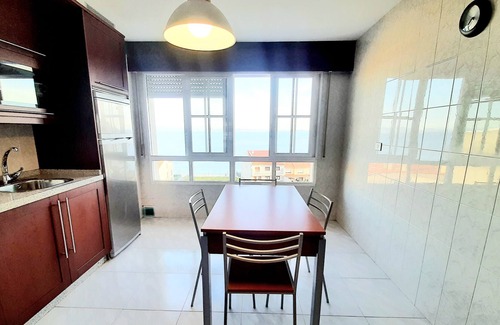 Dean Pequeno Apartment | Beautiful apartment with sea view, 2 minutes from the beach!
