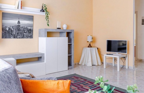 Loreto Apartment | Beautiful apartment with WIFI, TV, terrace, panoramic view and parking, close to Porto Recanati