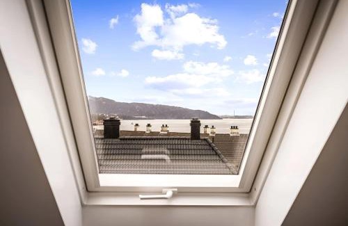 Sandviken Apartment | Beautiful apartment with sea-view