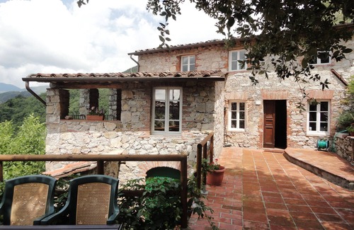 Borgo a Mozzano House | Beautiful authentically restored Tuscan cottage close to Lucca and the coast