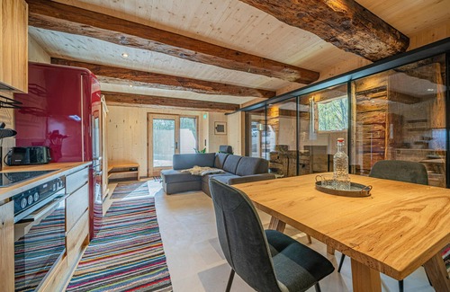 Matrei in Osttirol Apartment | Beautiful barn-style flat with terrace