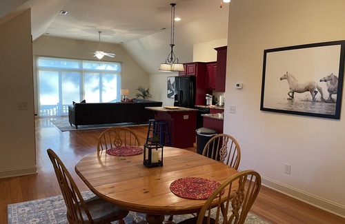 Vass House | Beautiful Barn Apartment - 4 miles from downtown Southern Pines