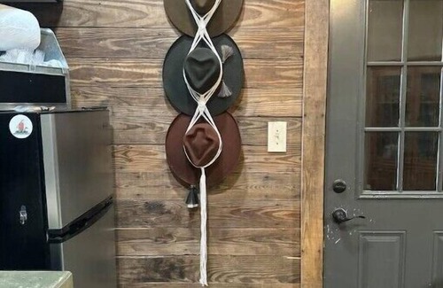 Chillicothe House | Beautiful Barn finished living quarters, Horses, nature and adventure awaits!