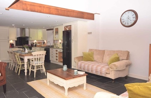 Holsworthy House | Beautiful barn, in the heart of the Devon countryside. 8 miles from Bude