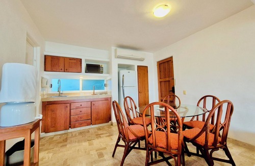 Ixtapa Resort | Beautiful Beachfront Residence with Ocean View