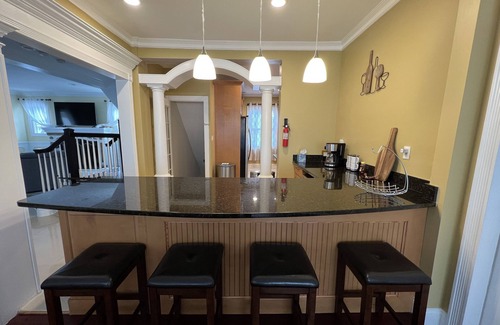 Ventnor City House | Beautiful Beach Block House in Ventnor with 3 wrap around decks and ocean views