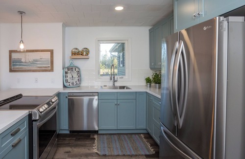 Stanhope House | Beautiful Beach Cottage in Stanhope - 3 bedroom, 2 bath - 10 min walk to beach