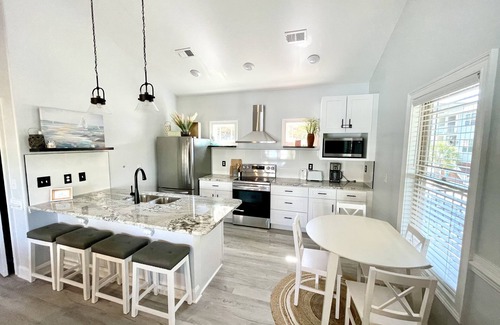 Surfside Beach House | Beautiful Beach Home -3 min walk to beach -with golf cart option