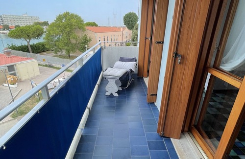 Caorle Apartment | Beautiful beachfront apartment with terrace