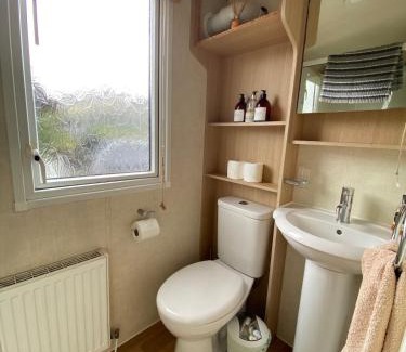Nostie Apartment | Beautiful Bright holiday let, 5 Miles from Dornie