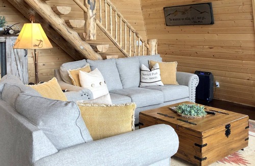 Island Park Cabin | Beautiful cabin on Henry’s Lake with great views and close to Yellowstone