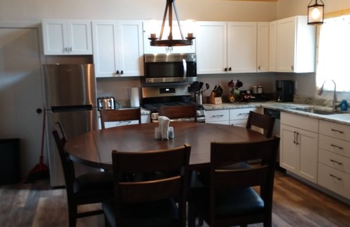 Columbia Falls Cabin | Beautiful cabin close to Glacier Park, Flathead Lake & Whitefish Mountain.