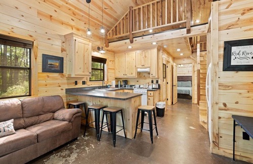 Golden Cabin | Beautiful cabins with a pool in a peaceful setting