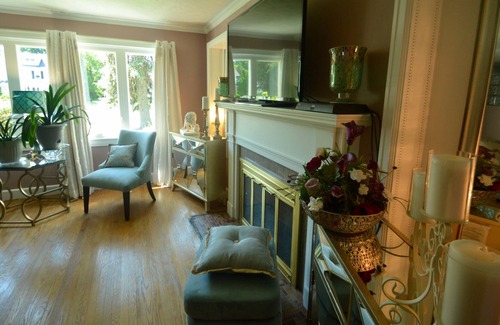 Rochester House | Beautiful Cape in Rochester Suburb 6 minutes to UofR, Airport, Curling Club