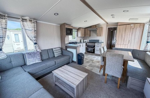 Mappleton House | Beautiful caravan at Skipsea Sands ref 41029WF