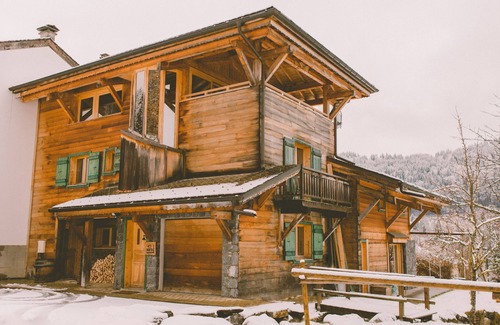 Montriond Ski Chalet | Beautiful chalet in heart of the Alps- CATERING Available
