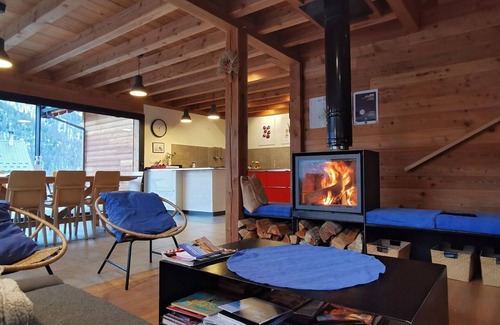 Nevache Ski Chalet | Beautiful chalet to rent in the mountains