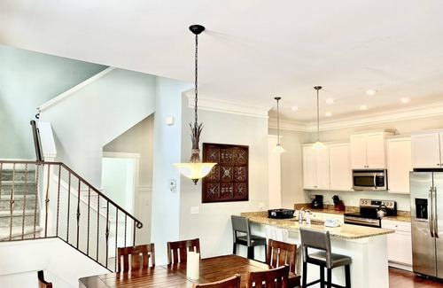 Palmetto Dunes Cottage | Beautiful Cottage on Hilton Head Island, Pink