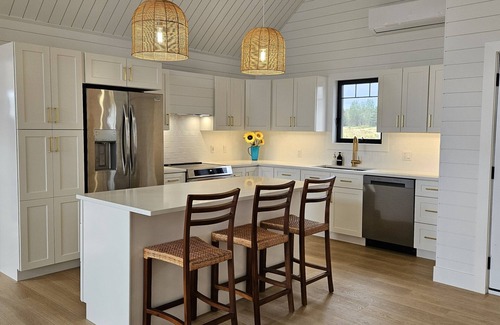 Little Pond Cottage | Beautiful Coastal Beach House. New build close to golf and beaches .