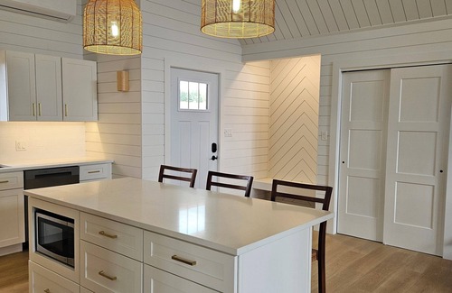 Little Pond Cottage | Beautiful Coastal Beach House. New build close to golf and beaches .