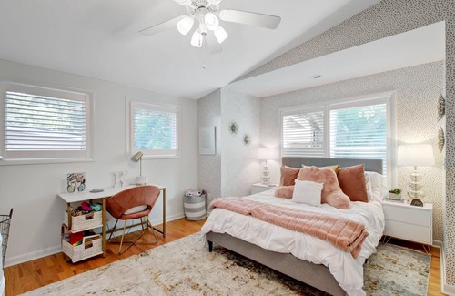 Old Village House | Beautiful Coastal House (4Bdrm/3Bath) in the Old Village! Close to everything!